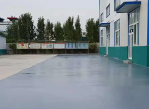 开州彩色路面喷涂翻新的材料对冬季